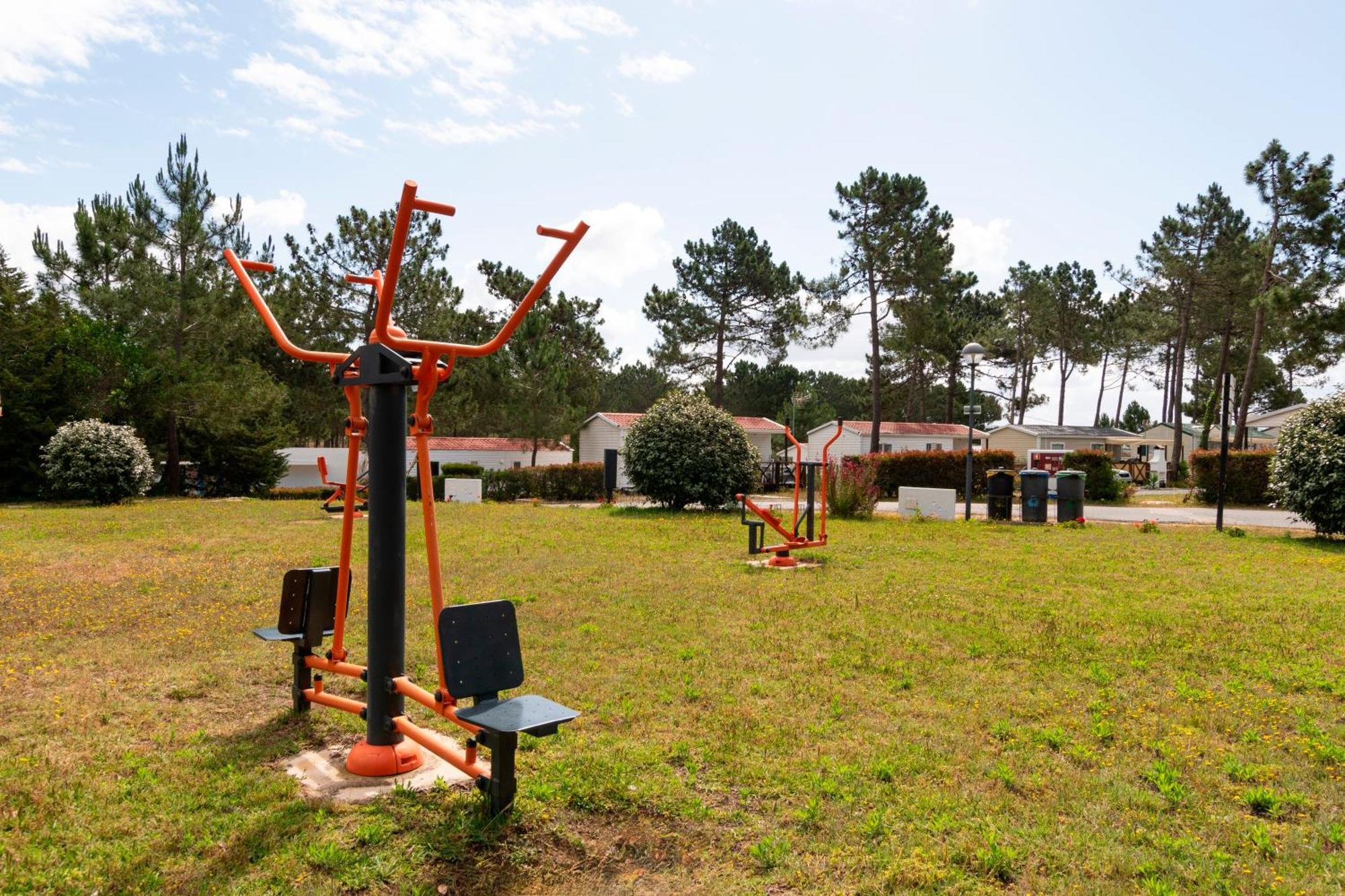 Parque De Campismo Orbitur Sitava Milfontes Hotel Malhadinhas Exterior foto