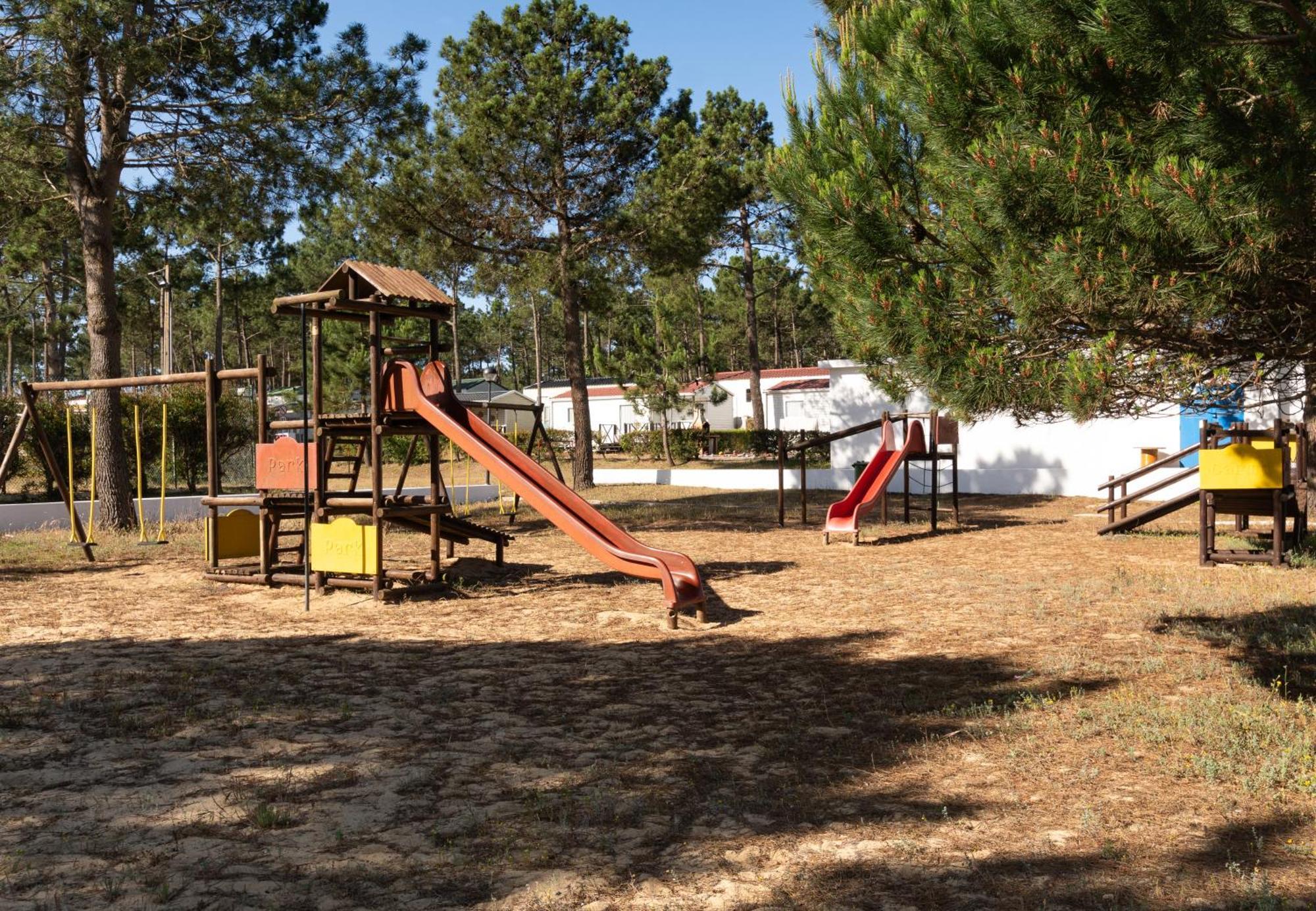 Parque De Campismo Orbitur Sitava Milfontes Hotel Malhadinhas Exterior foto
