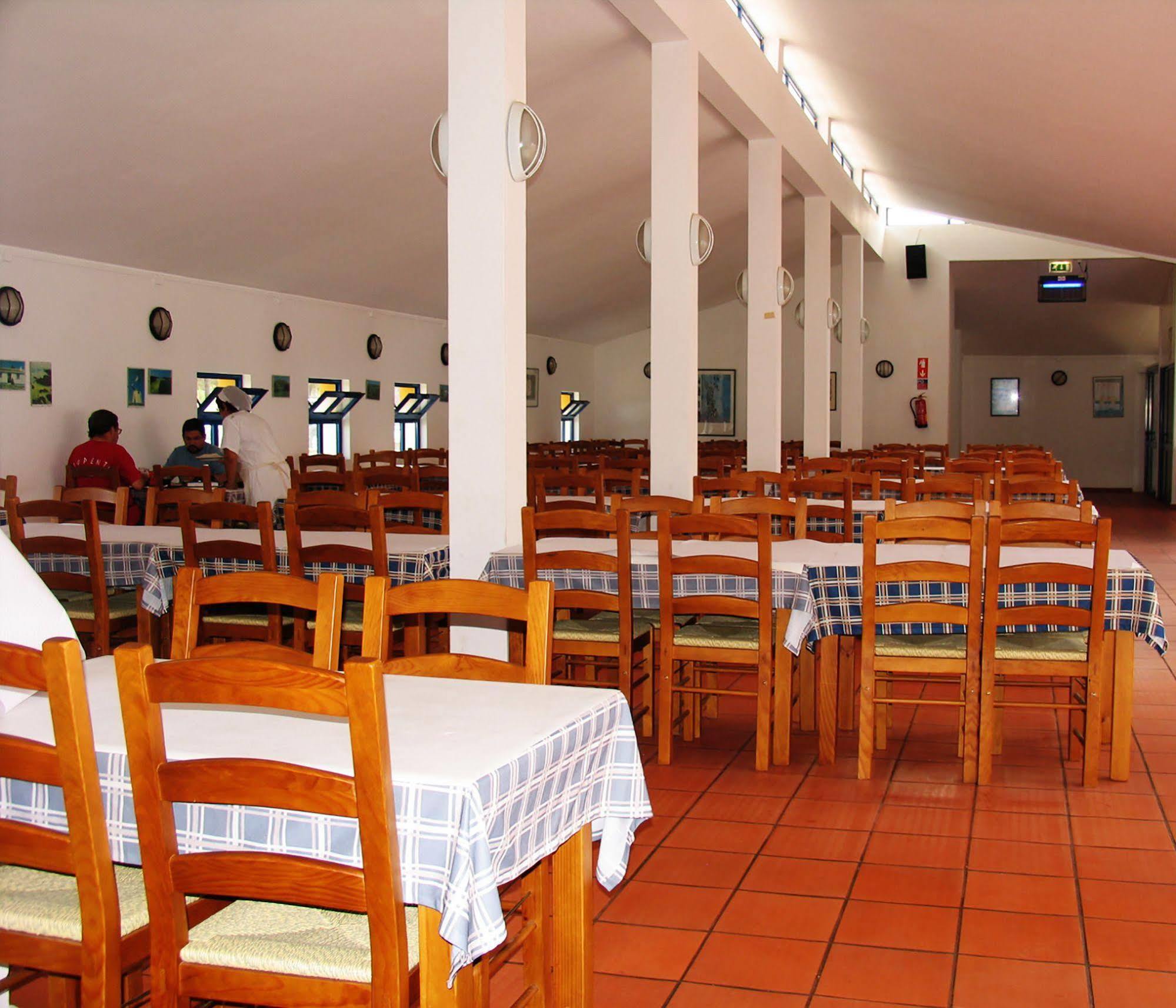 Parque De Campismo Orbitur Sitava Milfontes Hotel Malhadinhas Exterior foto