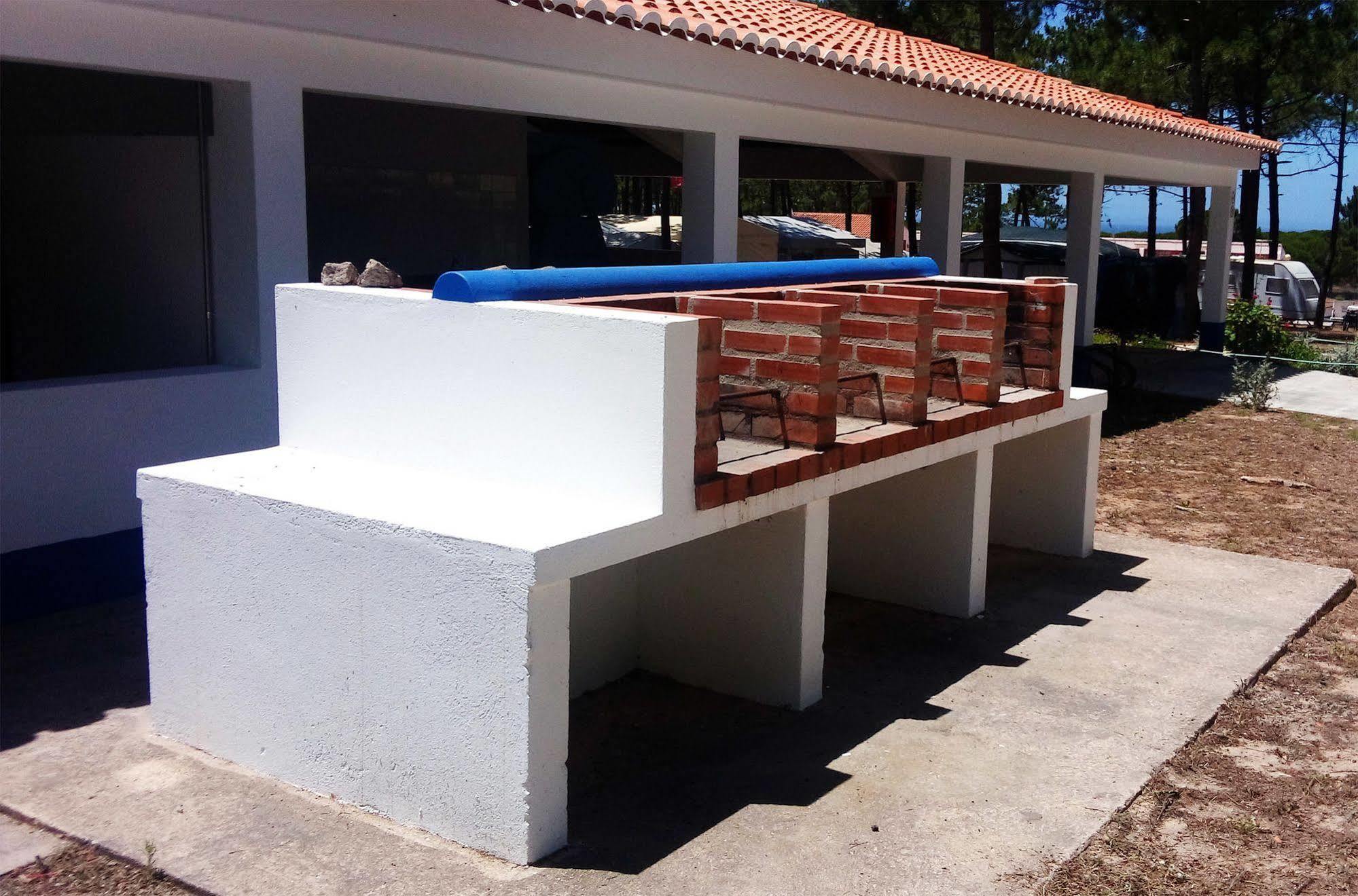 Parque De Campismo Orbitur Sitava Milfontes Hotel Malhadinhas Exterior foto