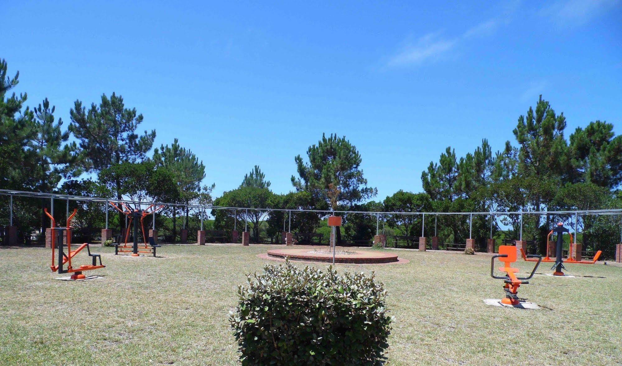Parque De Campismo Orbitur Sitava Milfontes Hotel Malhadinhas Exterior foto